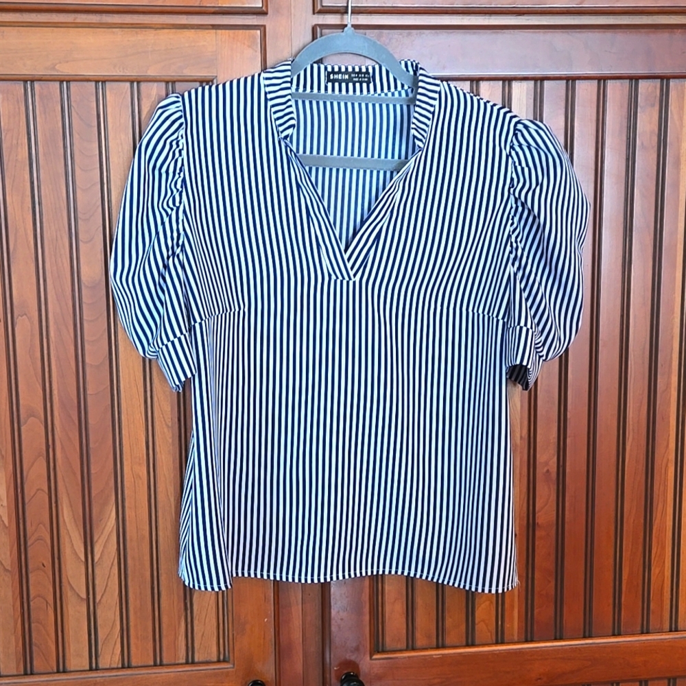 Women's Striped Short Sleeve Blouse